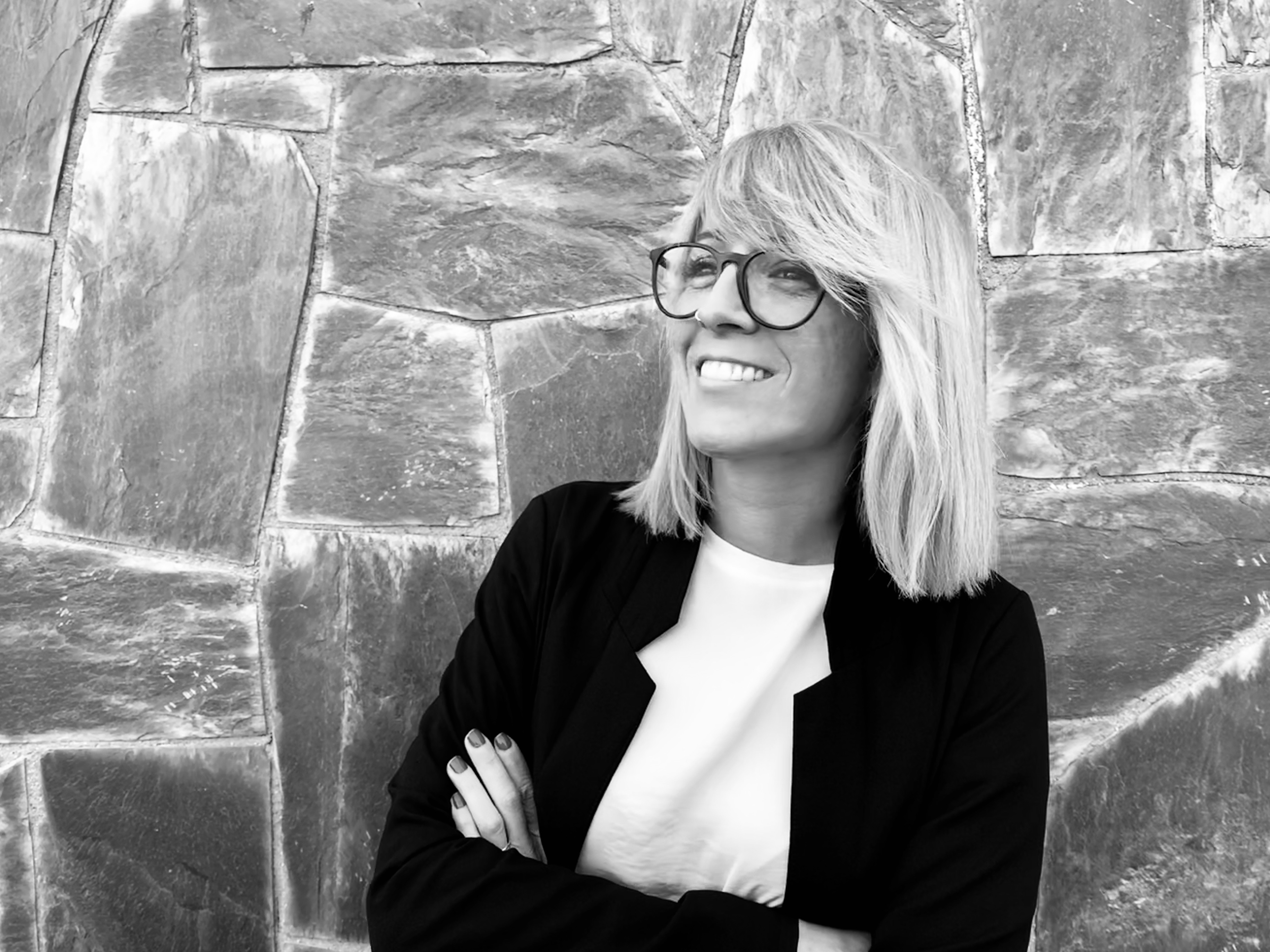 ELISABETH MARTÍNEZ - DOCENTE ESDESIGN ELISABETH MARTÍNEZ - DOCENTE ESDESIGN